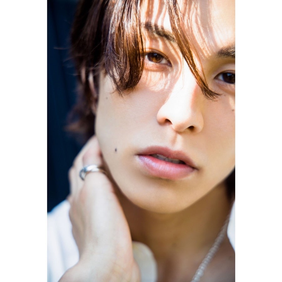 EXILE TRIBE STATION ONLINE STORE｜RIKU フォト&ワード集「RIKU365」