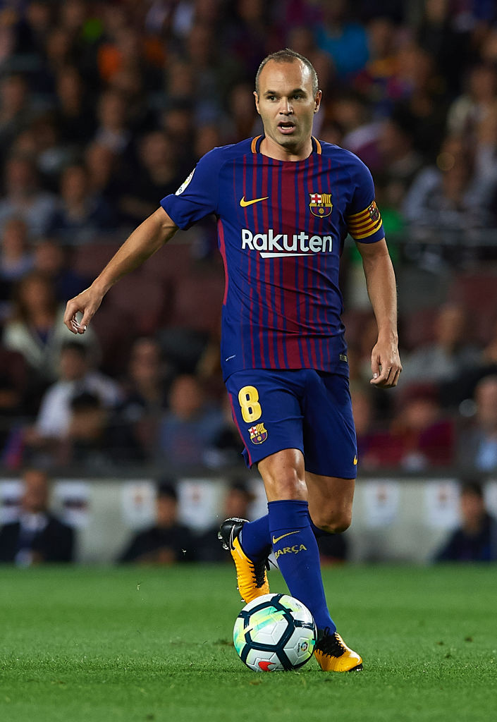 イニエスタ、バルサ生涯契約の「勝者」と「敗者」 英メディアに