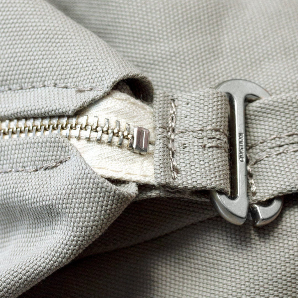 Qwstion - Bananatex Zip Pack – Fabrica X