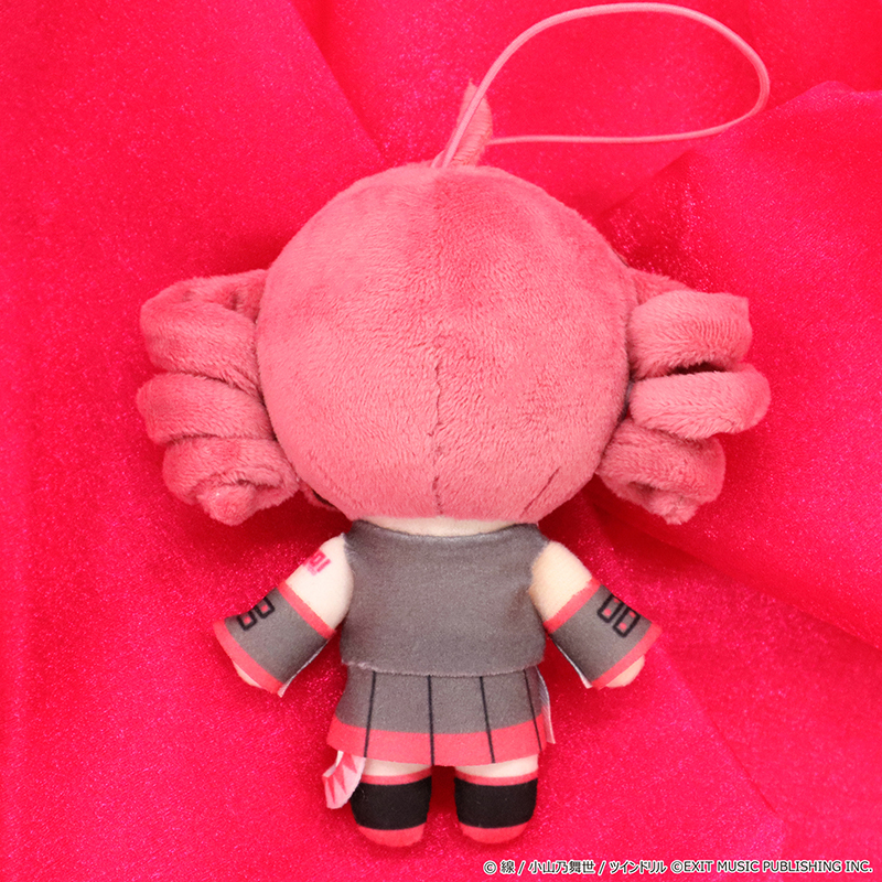 バーチャル・シンガー『重音テト』からぬいぐるみがプライズで登場