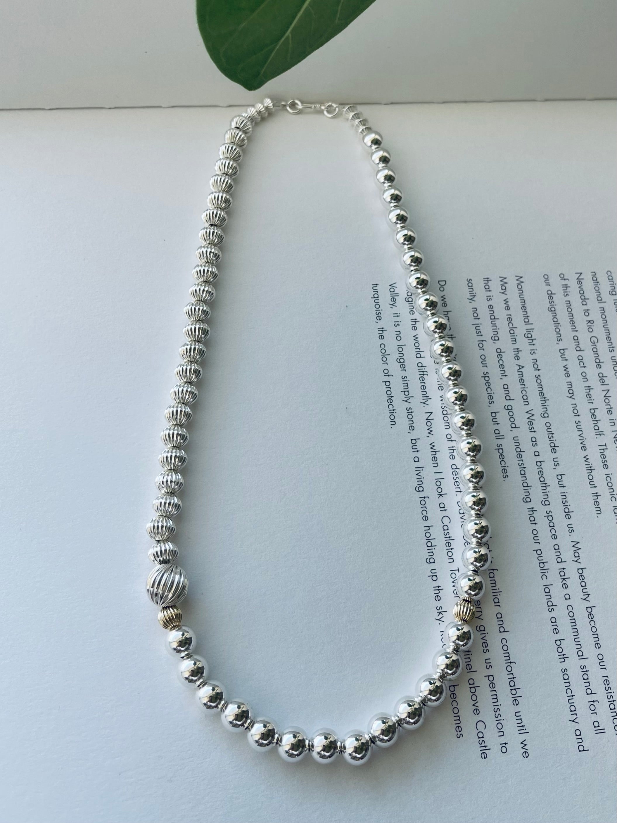 Far Moon Navajo Pearl Necklace – Far Moon Native American Vintage Art