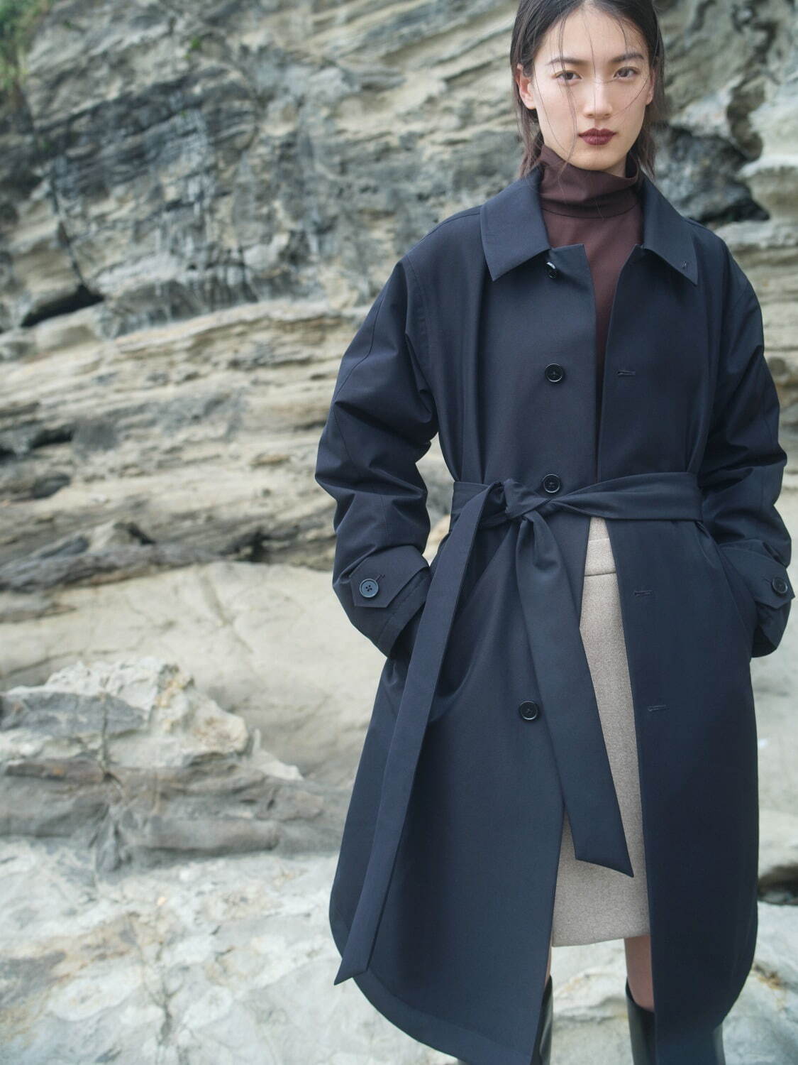 フレイ アイディー×フォックスファイヤー、コクーンシルエットの防風