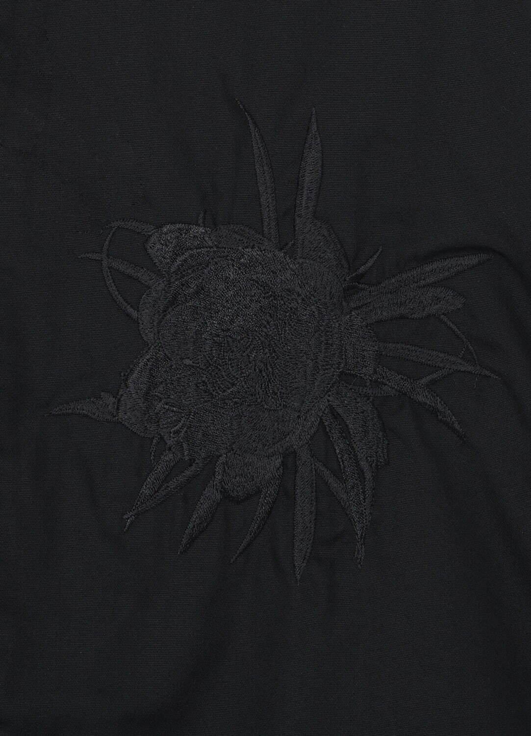 ワイルドサイド ヨウジヤマモト“月下美人”刺繍入りブルゾン、快適