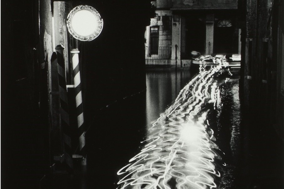 奈良原一高の展覧会が島根県立美術館で - “ヴェネツィアの光と闇”108点