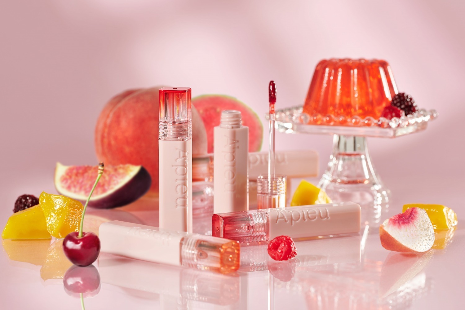 アピュー「もぎたて果実」24年冬コスメ、“ちゅるんツヤ”リップティント