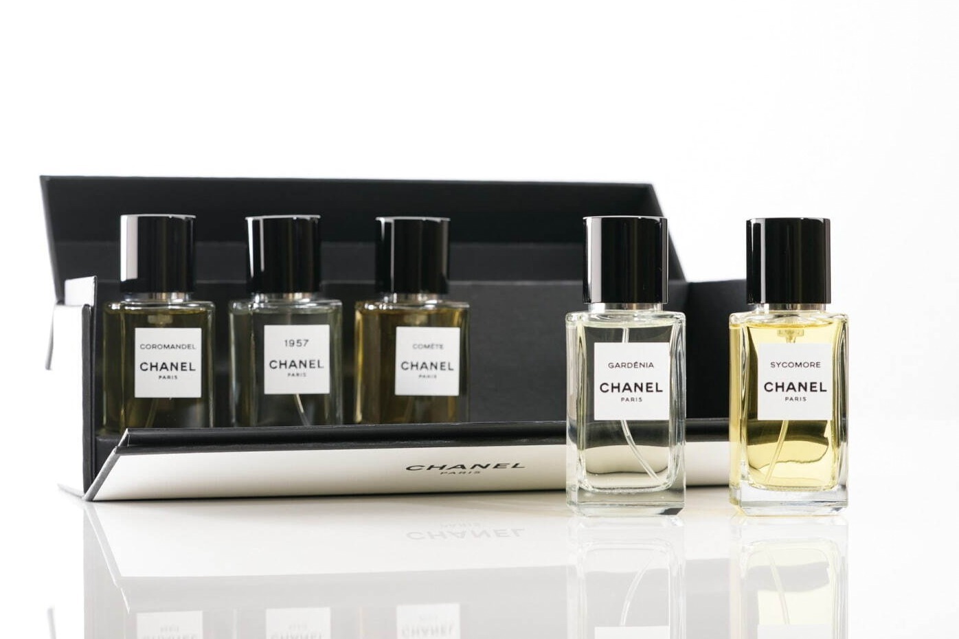シャネル2025年春コスメ“至高のフレグランス”から香りが選べる