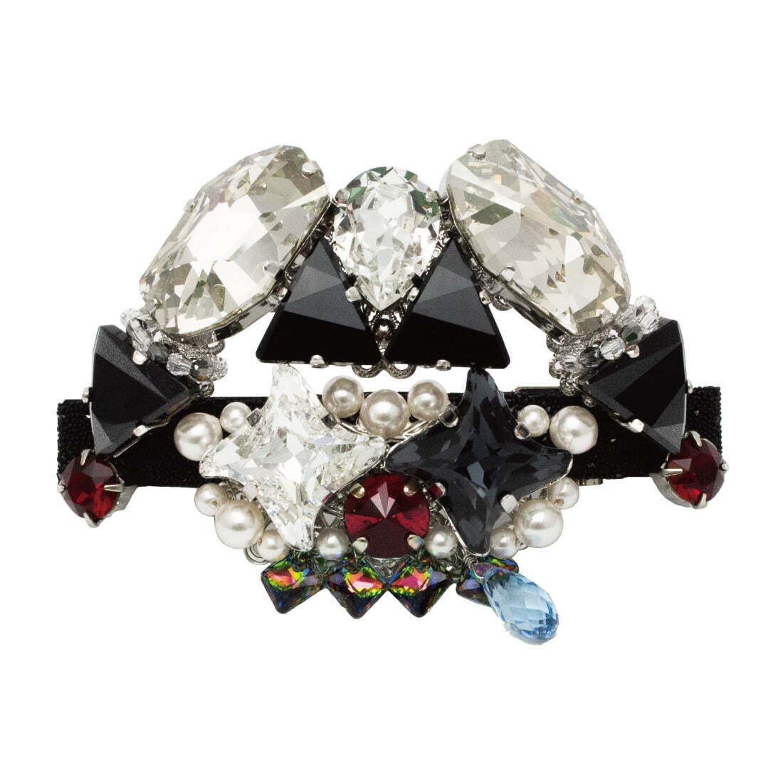 スワロフスキー・クリスタル”輝く「サーカス」着想ヘアアクセサリー