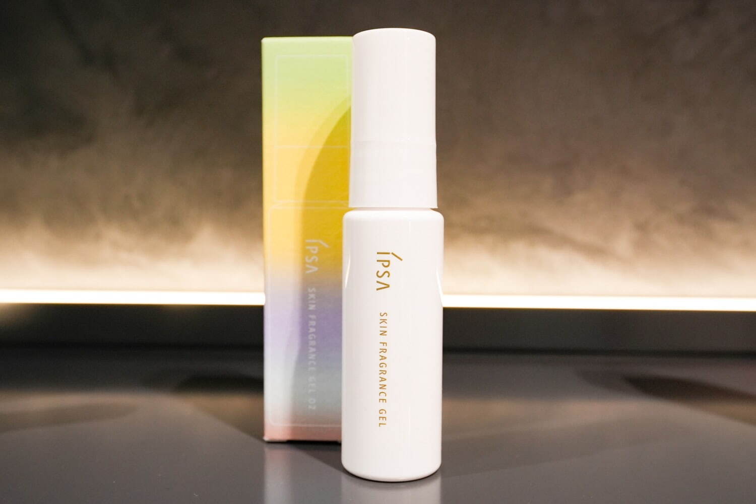 イプサからスキンケア発想のフレグランスジェル誕生、“朝露の庭”など