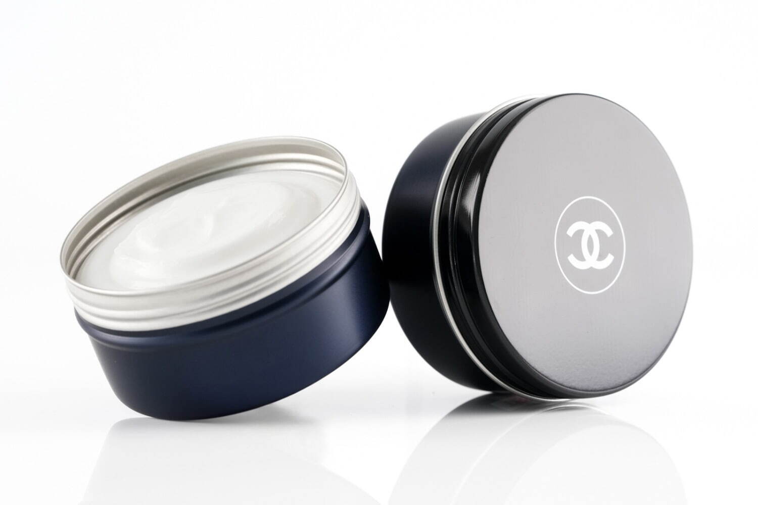 シャネル25年夏メンズ香水「ブルー ドゥ シャネル」“肌・髪・ひげ使用