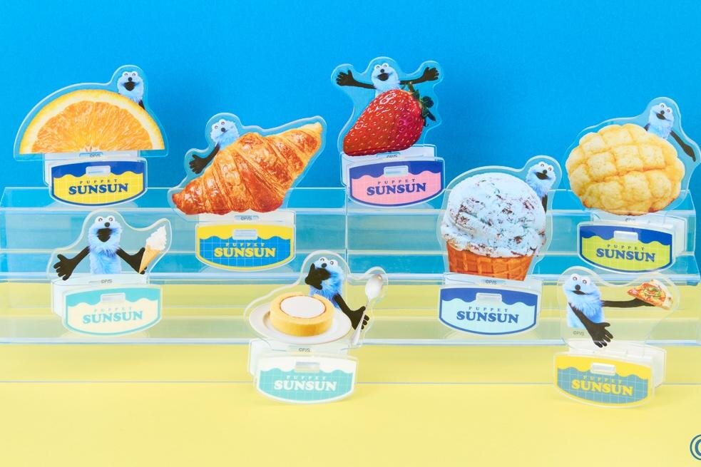 ローソン×パペットスンスン、メロンパンケーキ入りギフト缶やエコ