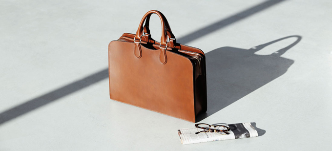 土屋鞄製造所からビジネスレザーバック、ランドセル作りの技術を生かし