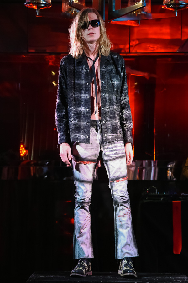 元ロエンのヒロム タカハラ×HYDEの新ブランド「スイッチブレード