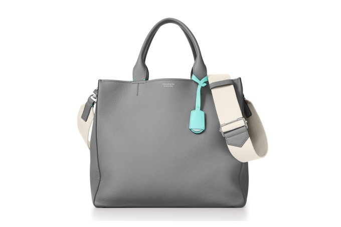 ティファニーの新作バッグ＆レザーグッズ、T型ジップやティファニー