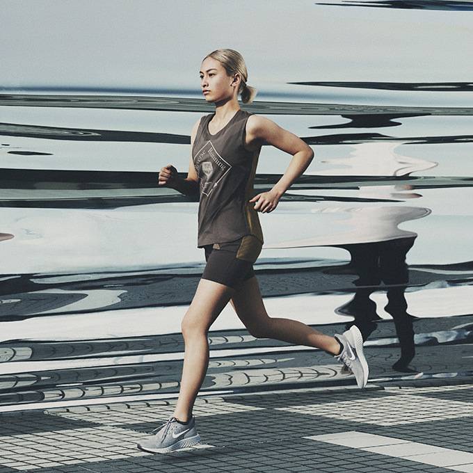 ナイキラボ×アンダーカバー「GYAKUSOU」新作アイテム、シックで未来的