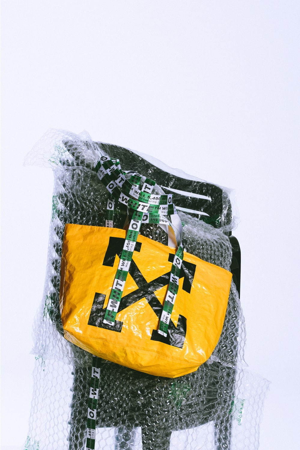 オフ-ホワイト伊勢丹新宿限定バッグ＆ウォレット