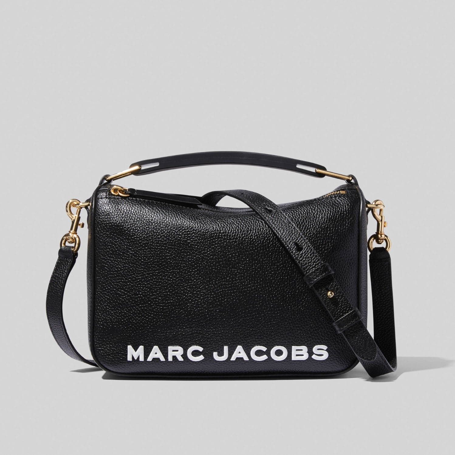 マーク ジェイコブスの新作バッグ「ザ ソフト ボックス」クロスボディ