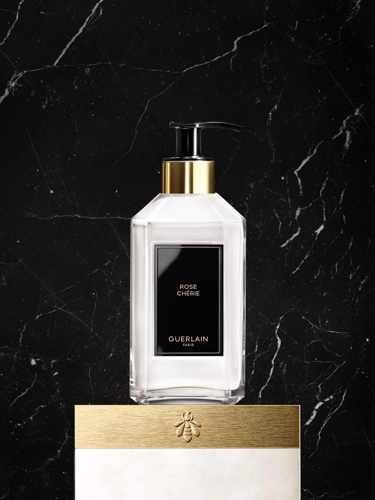 ゲランの名香を纏ったハンドソープ＆ボディローション、“まるで香水瓶