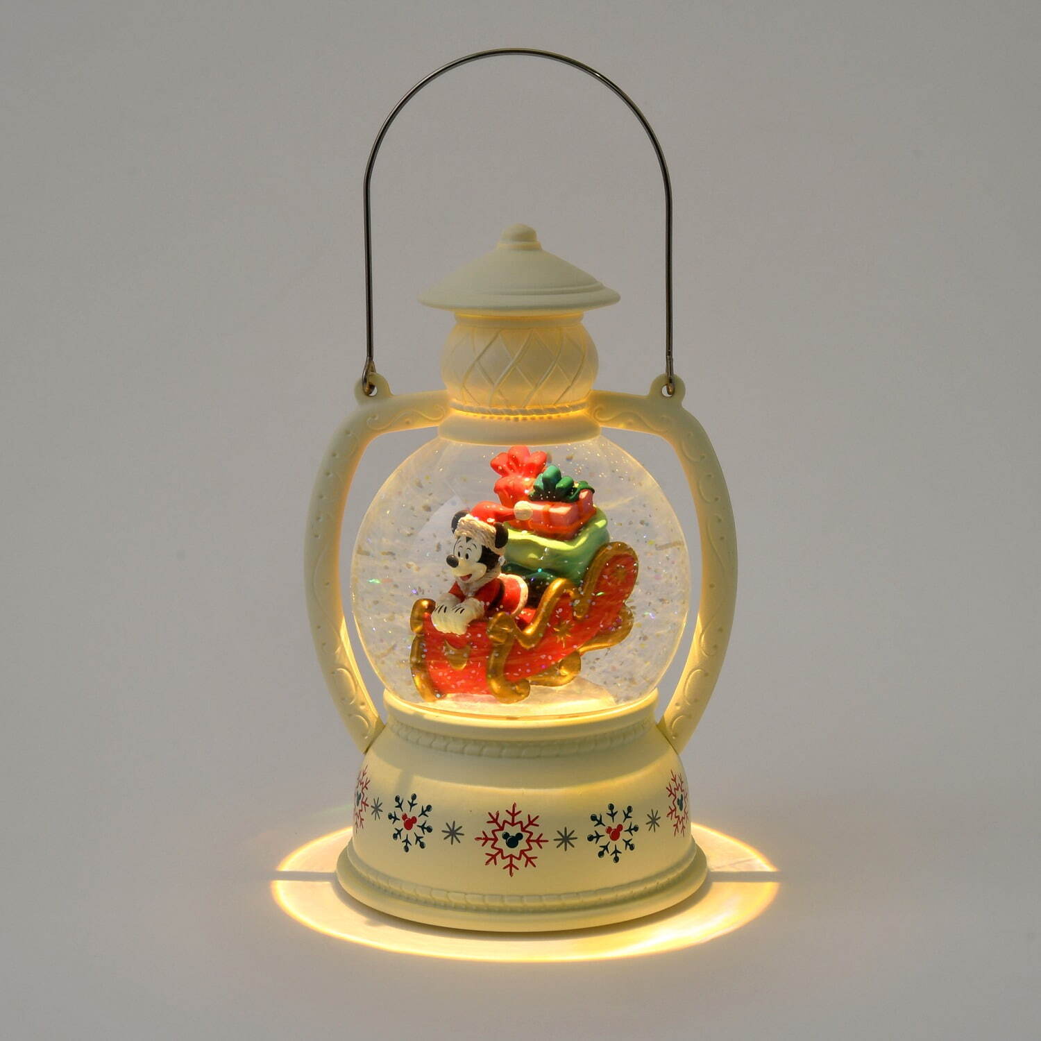 ディズニーストアのクリスマスアイテム2022、ランタンスノードームや