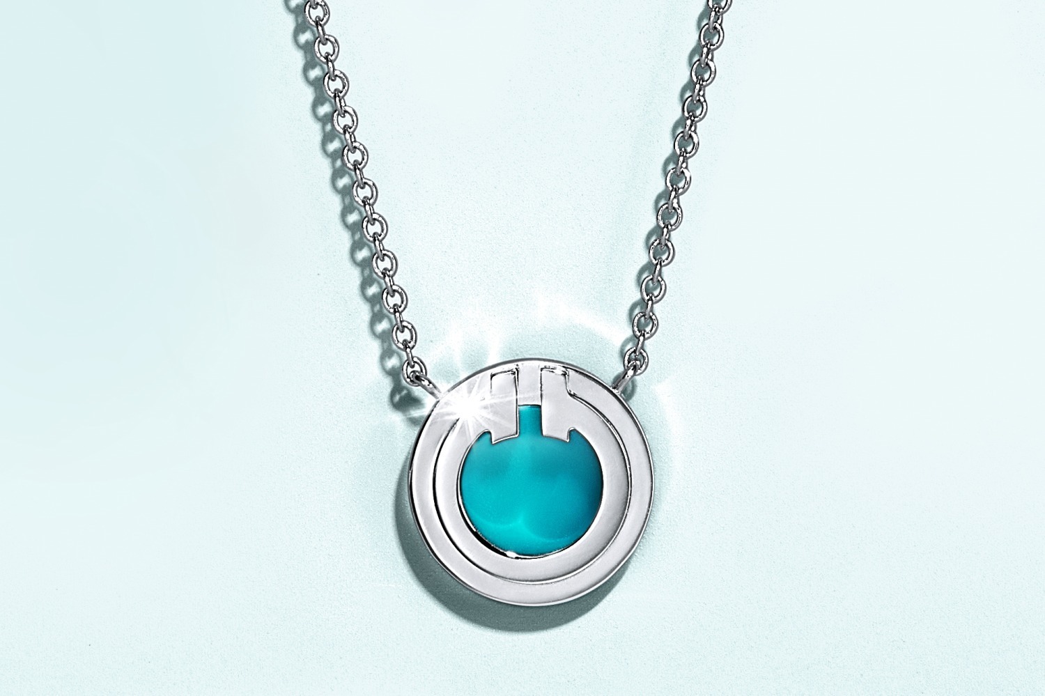 ティファニー22年クリスマスジュエリー、“ターコイズ”が輝く