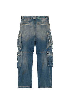 ディーゼルの限定デニムウェア、“ヴィンテージ調”カーゴパンツや