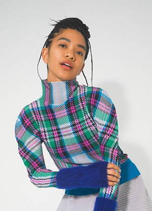 ミー イッセイ ミヤケ新アイテム、“編みニット風”ストレッチプリーツの