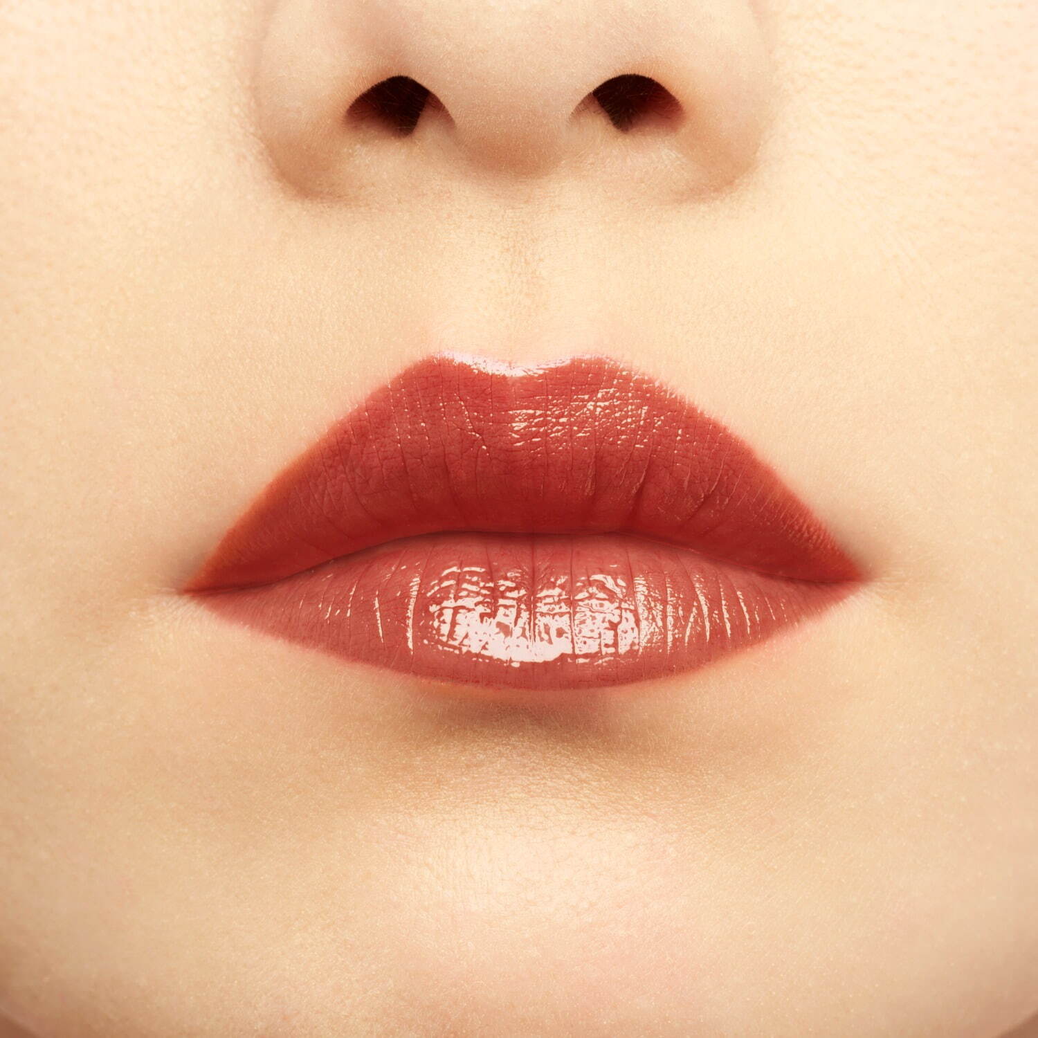 ジバンシイ23年夏コスメ、マーブル状リップバーム「ローズ