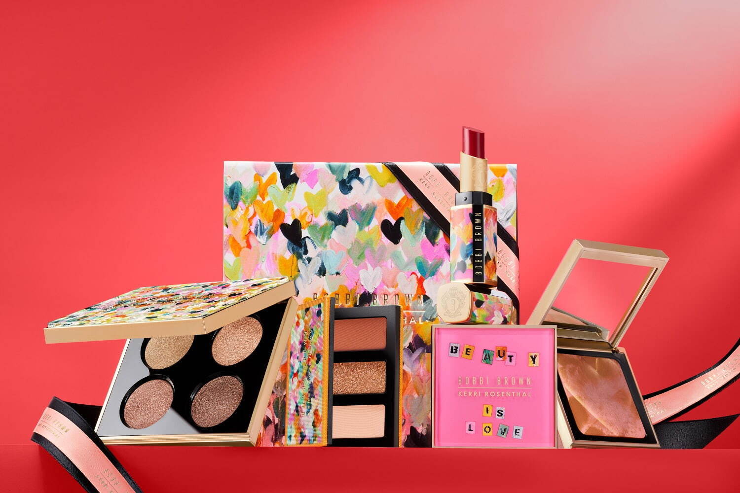 ボビイ ブラウン24年夏コスメ、メタリックカラーの「リュクス アイ