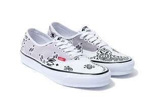 ヴァンズ ボルト×ベドウィン「オーセンティック」スニーカー、1つ1つ