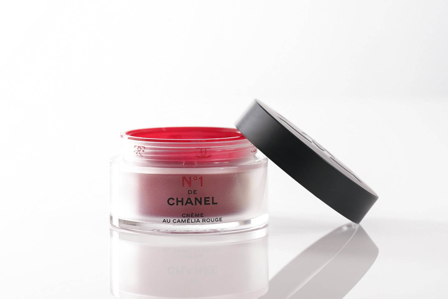 シャネル25年春スキンケア、レッド カメリア着想「Nº1 ドゥ シャネル