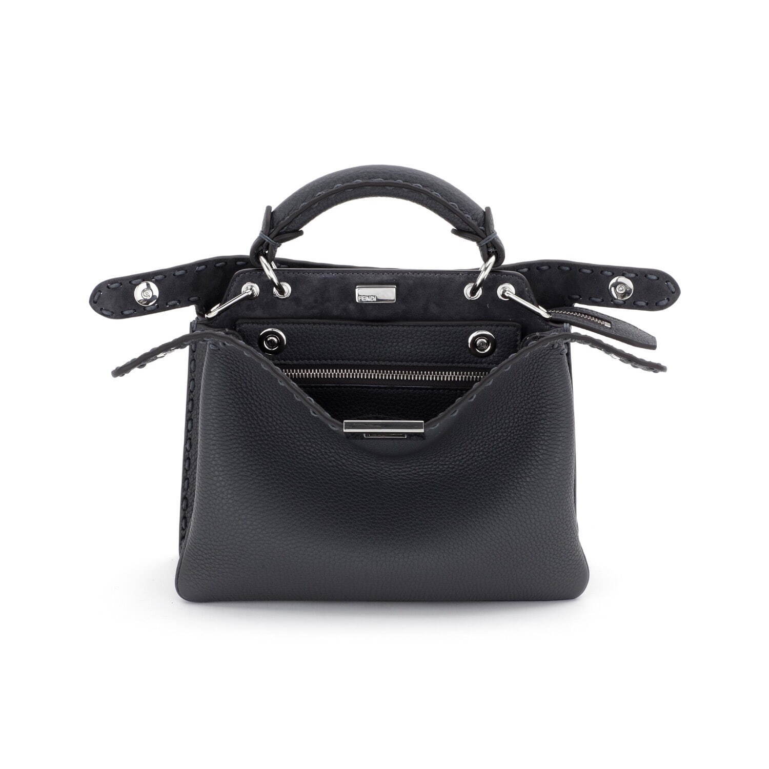 フェンディ“バゲット”モチーフのふんわりミニバッグ＆グレーの