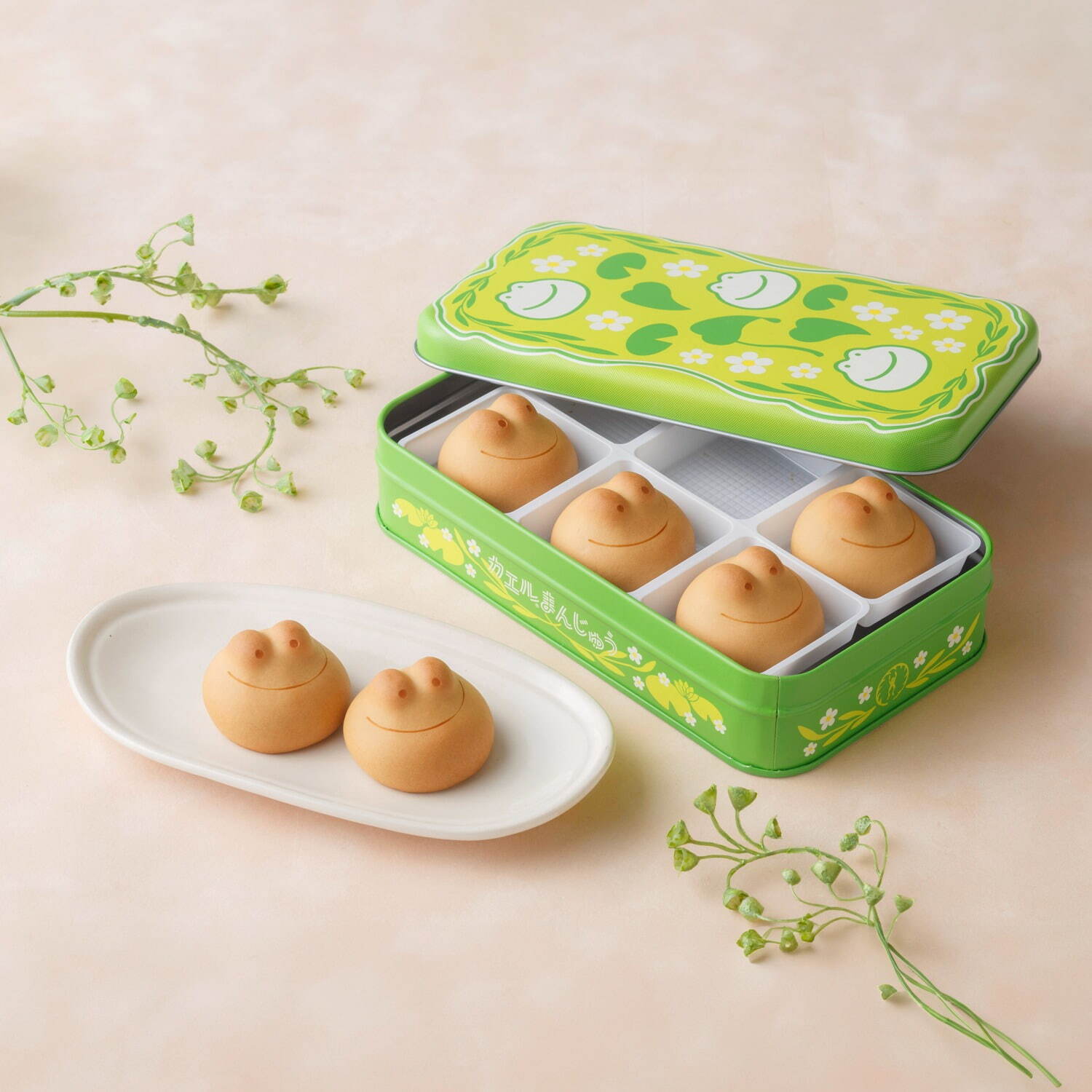 名古屋銘菓の青柳総本家「カエルまんじゅう」に初のフラワー缶、“もっ