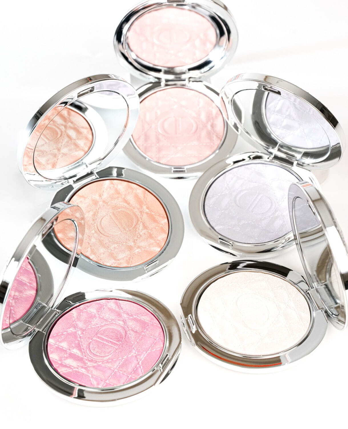 ディオール25年夏コスメ「ディオールスキン フォーエヴァー」“輝き