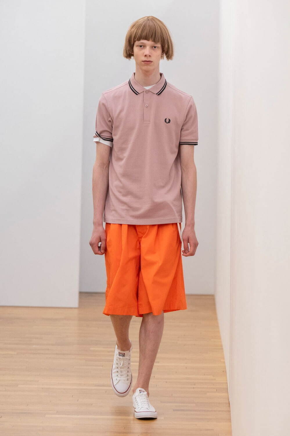 コム デ ギャルソン・シャツ×フレッドペリーのポロシャツ、背面に