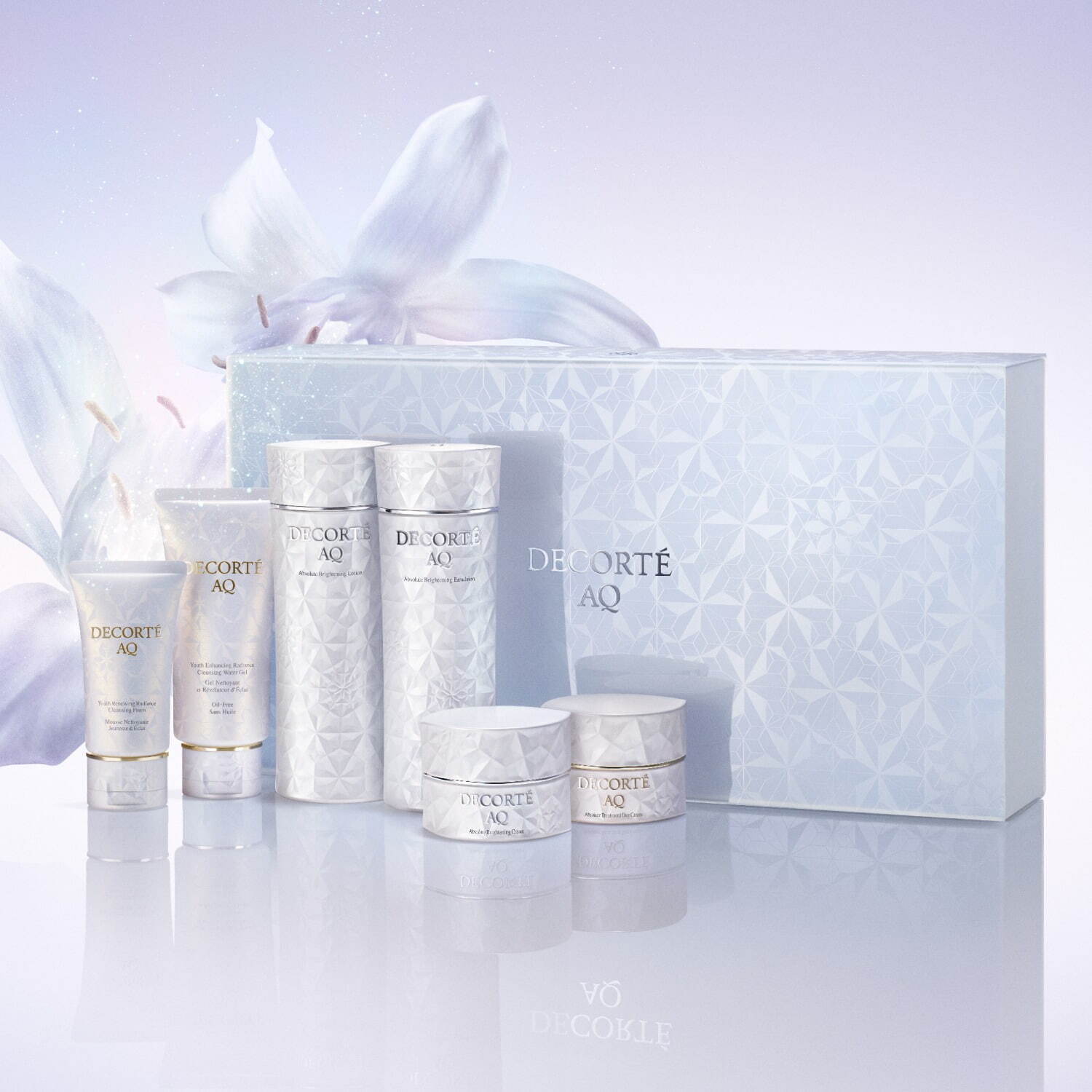 コスメデコルテ最高級「AQ」24年クリスマスコフレ、“ライン使いOK”化粧