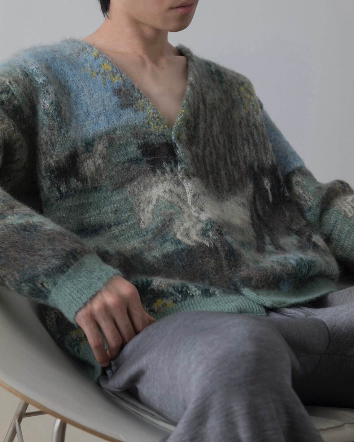 ケイタマルヤマの限定コラボウェア「シュタイン」刺繍入りスカジャンや