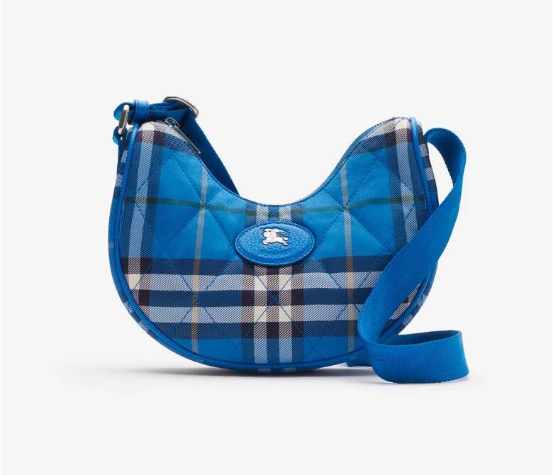 バーバリーからチェック柄のキルティングバッグ、“英国の田園生活”に
