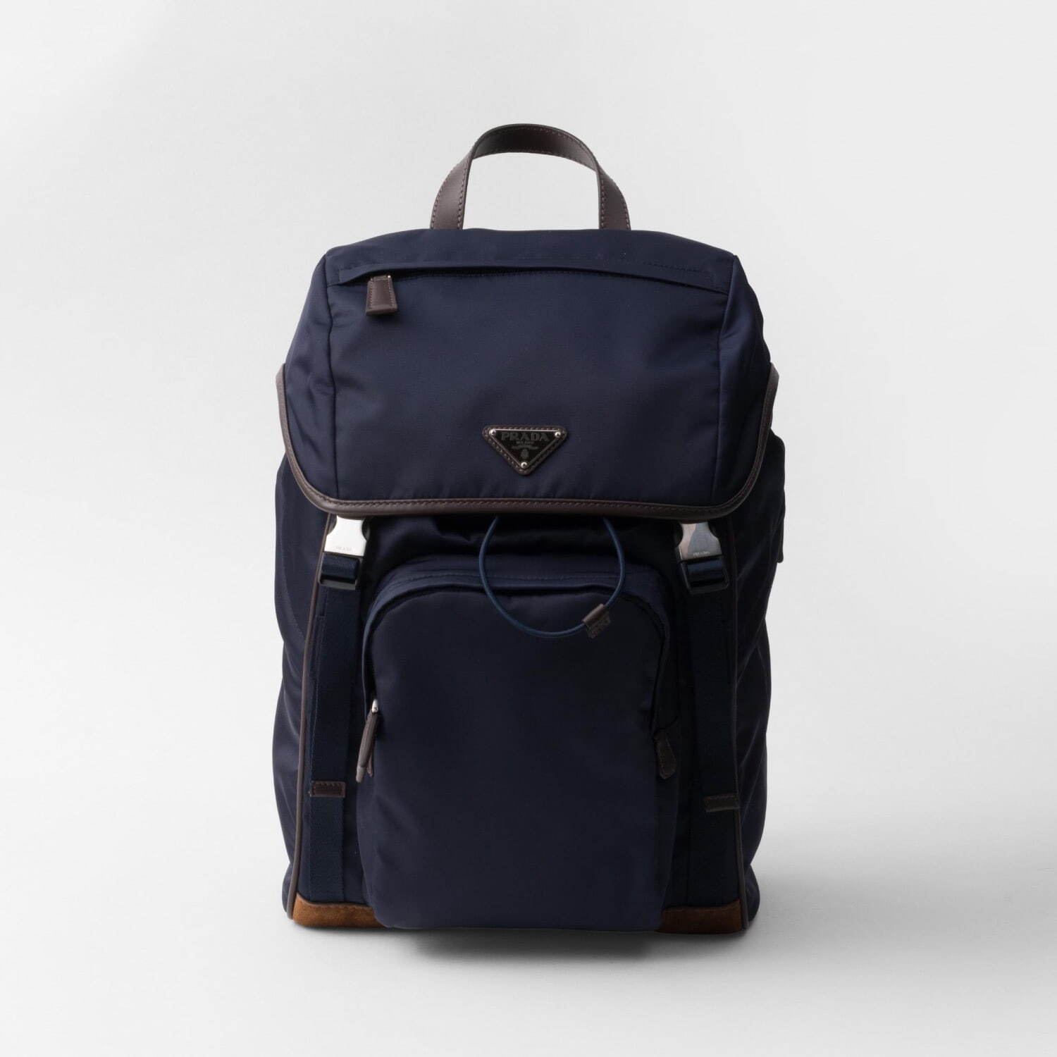 プラダ「リナイロン」の25年春夏“紺色”メンズバッグ＆二つ折り財布、茶