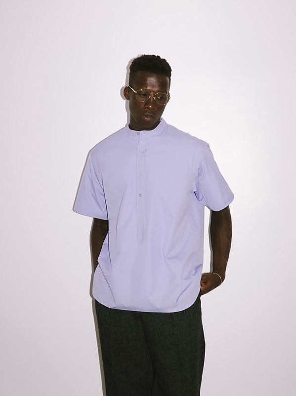アーバンリサーチ“トーマス メイソン生地”を使った半袖シャツ、上品な