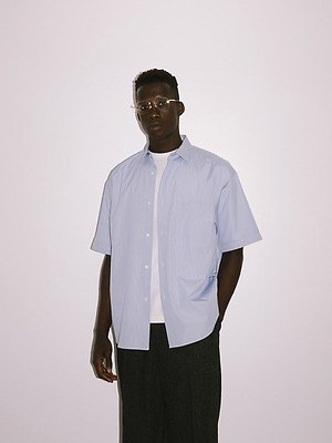 アーバンリサーチ“トーマス メイソン生地”を使った半袖シャツ、上品な