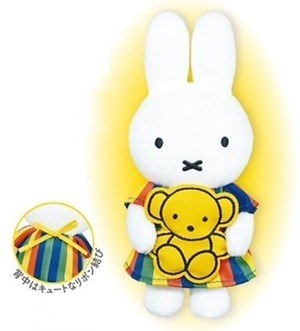 ミッフィーzakka フェスタ」そごう大宮店で、カラフルワンピース姿の