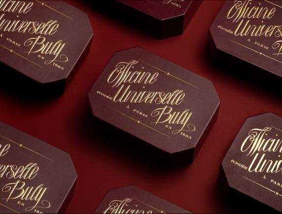 オフィシーヌ・ユニヴェルセル・ビュリー“八角形”のギフトボックス