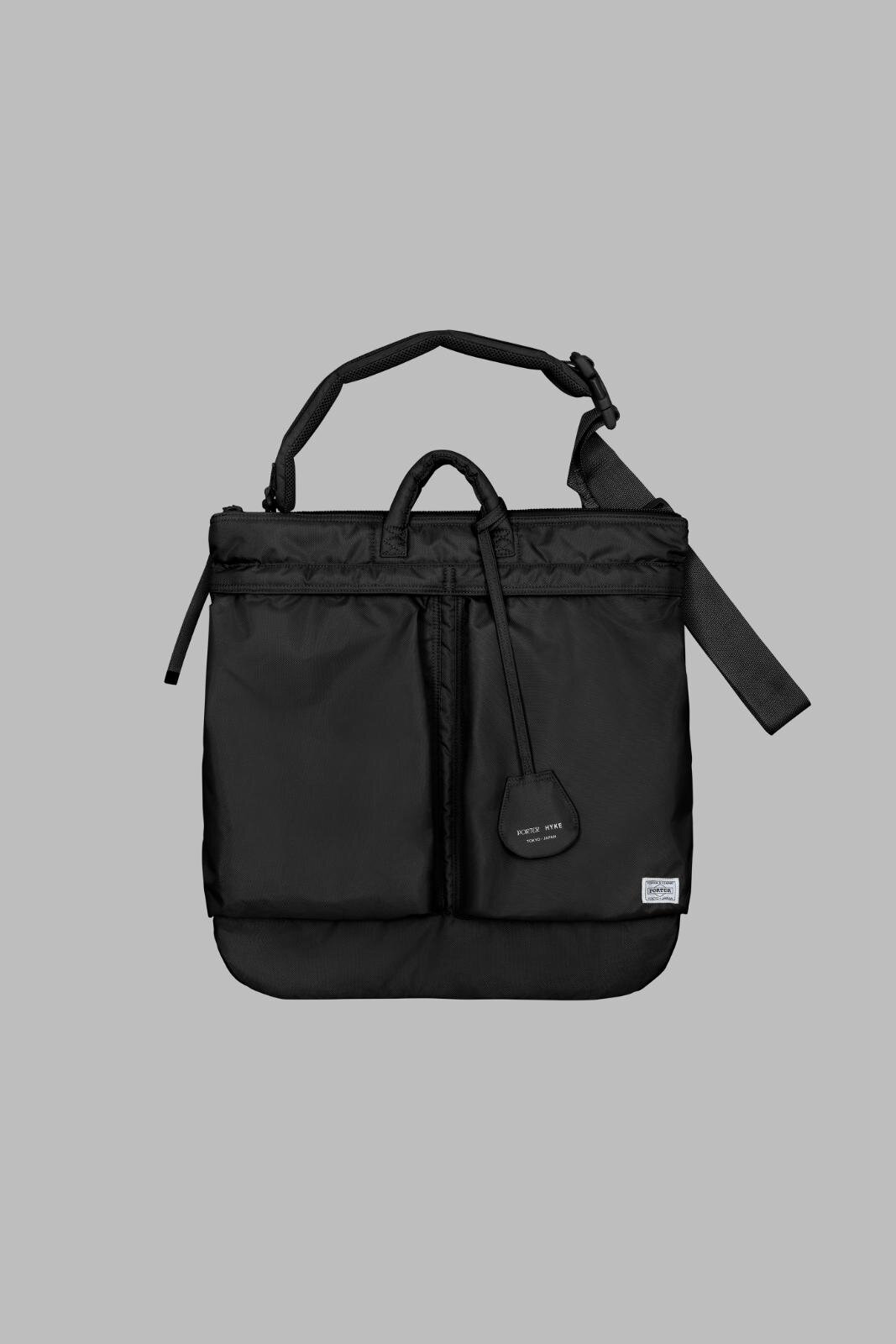 ポーター × ハイクのヘルメットバッグ、撥水ナイロンにオニオン柄