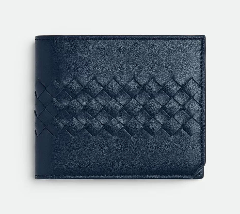 ボッテガ・ヴェネタのレザー財布、編み込み“イントレチャート風”加工