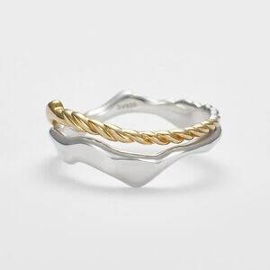 アガット“重ね着け”が楽しい新作リング、側面に見える透かし模様や澄ん