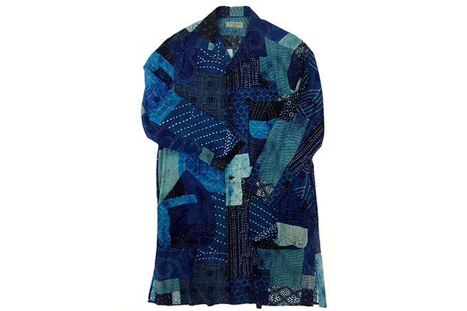 ヨウジヤマモト オムより、刺子をパッチワーク状にプリントしたシャツ