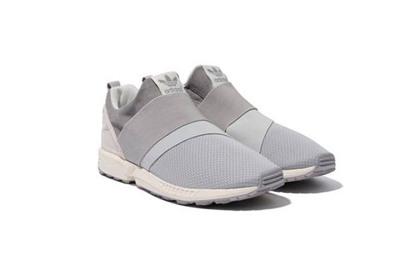 アディダス オリジナルスから「ZX FLUX」のスリッポンモデル発売