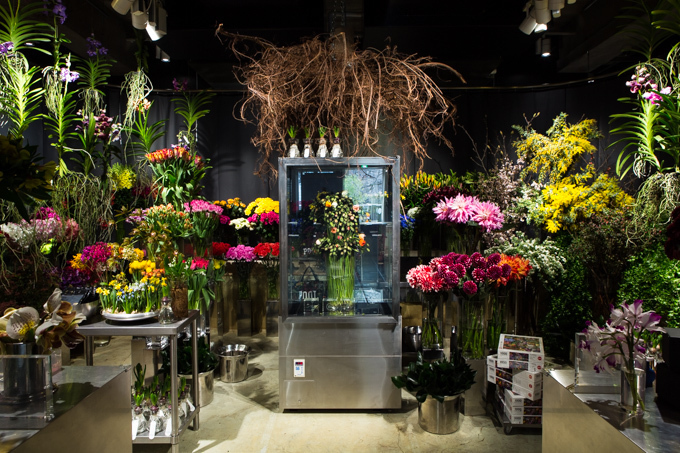 ザ・プール青山、閉店前最後のテーマは「花屋」アンカバ&C.Eの別注や