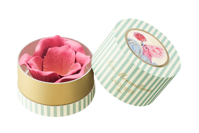 レ・メルヴェイユーズ ラデュレ」1号店が銀座三越にオープン！あの話題