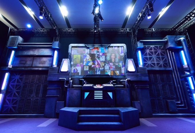 安室奈美恵の軌跡を辿る展覧会、衣装＆映像でライブ空間を再現 - 東京