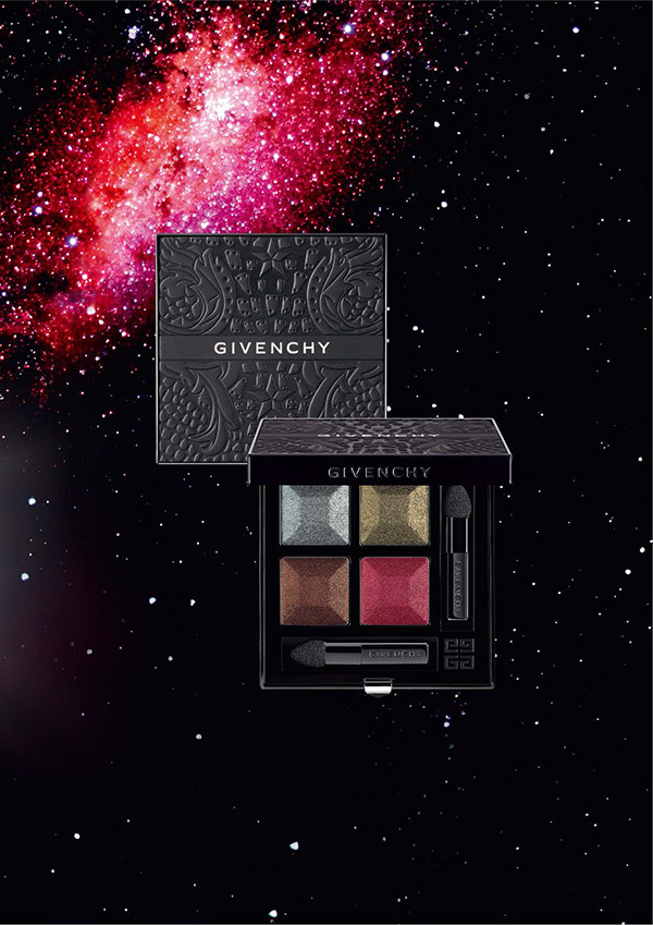 ジバンシイの秋コスメ、黒＆赤の4色アイシャドウ＆“90度に曲がる